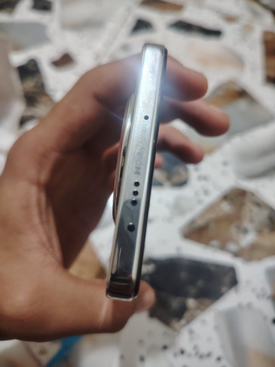 تكنو كامون 30 4G
ذاكرة 256 رام 16
يدعم شحن سريع
شرط ماَمفتوح كاميرا فول
ببجي يدعم 90 فريم او 60
نضيف جلخ مابي
سعر 220 بي مجال شراي تعال هسه اخذو باجر جمعه اطلع ابيعو
