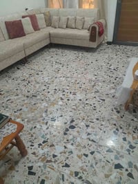 تخم ديوان اخو الجديد للبيع ٢٧٥ مكانة الدورة هاتف ٠٧٧٢٨٥٧٠٧٧٣