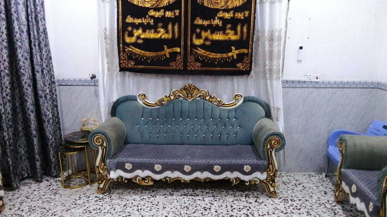 تخم 10مقاعد قنفتين 3 نفرات وقنفة2نفر وكرسيين 250 وبي مجال بسيط ***********
