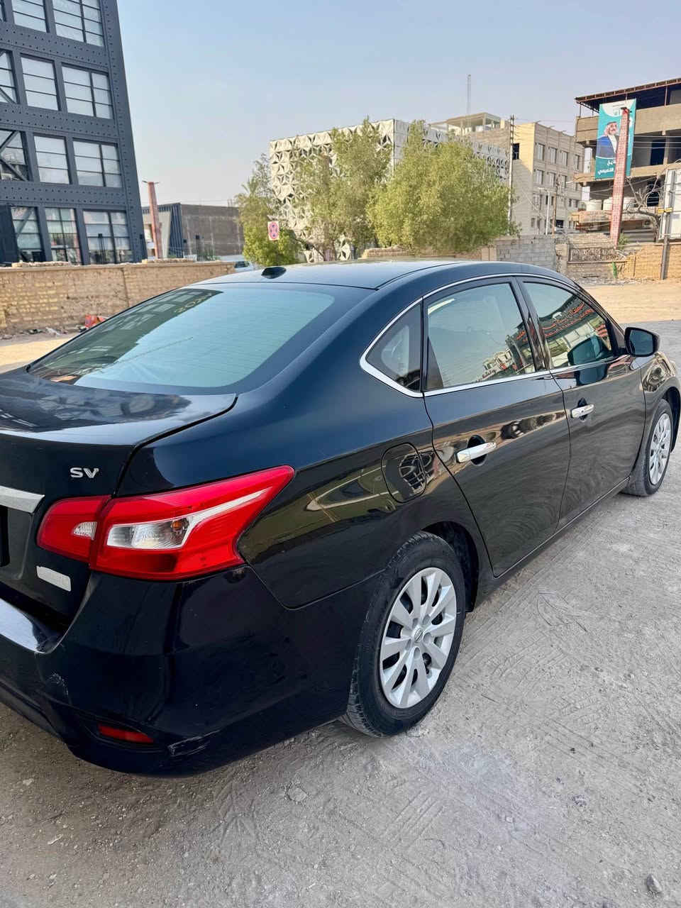 السلام عليكم للبيع 
نيسان سنترا 2019 sv
السيارة ماشية 103 ميل
ضرر السيارة الصندوك موجود الحادث بالصور 
الايرباكات كلها سليمة
المواصفات :
بصمة  مثبت السرعة كاميرا خلفية  شاشة  رادار امامي
بصره حره تحويل ثاني يوم السعر 96 وبيها مجال
*********** البصرة, العراق
