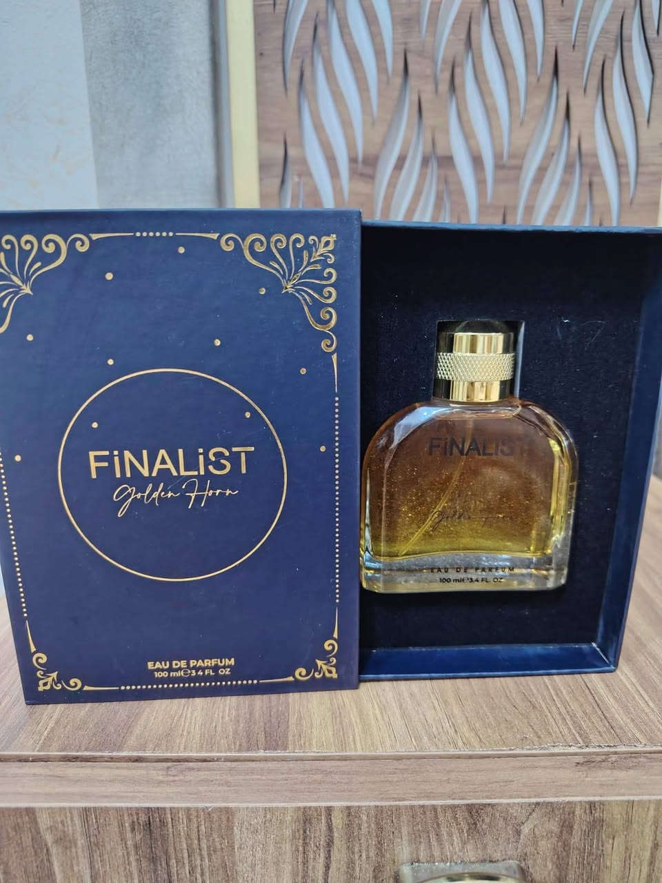 ختار العطر لي يعجبك وتفضل ***********
