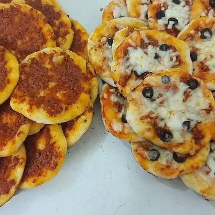 مني بيتزا 20قطعه ب12***********
