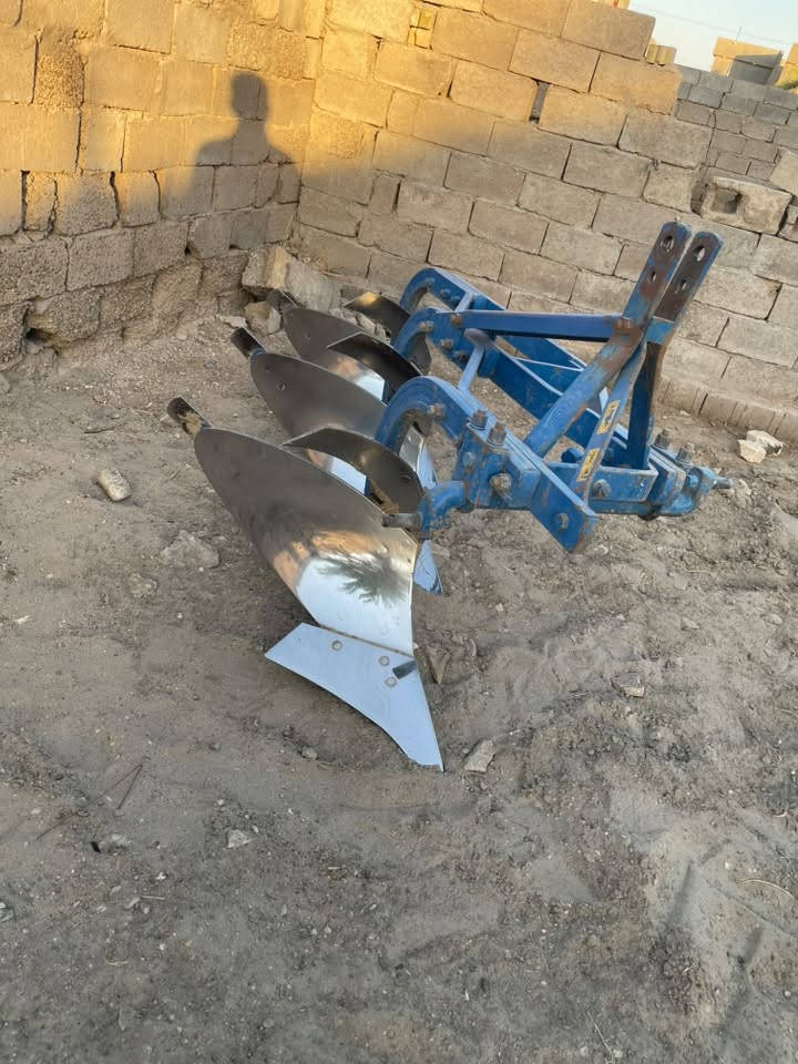 السلام عليكم 
للبيع فدان تركي حجم ١٢ البير 
مودديل ٢٠٢٣ بعده جديد مكان الانبار  ***********
