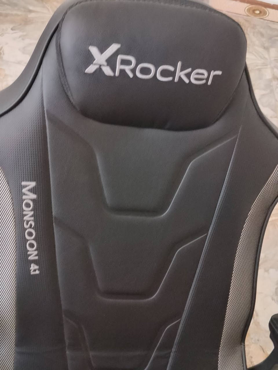 كرسي كيمنك👑
ماركة x rocker 4.1
سماعات صوت🎙
بلوتوث
تحكم بالصوت
rgb متغيره مع التحكم
امكانية الربط مع البلي 4 و 5
جلد فخم
يكون ثابت ودوار

نظافة 99% 

التواصل على الواتساب📩
***********

مكاني واسط
لايوجد توصيل
