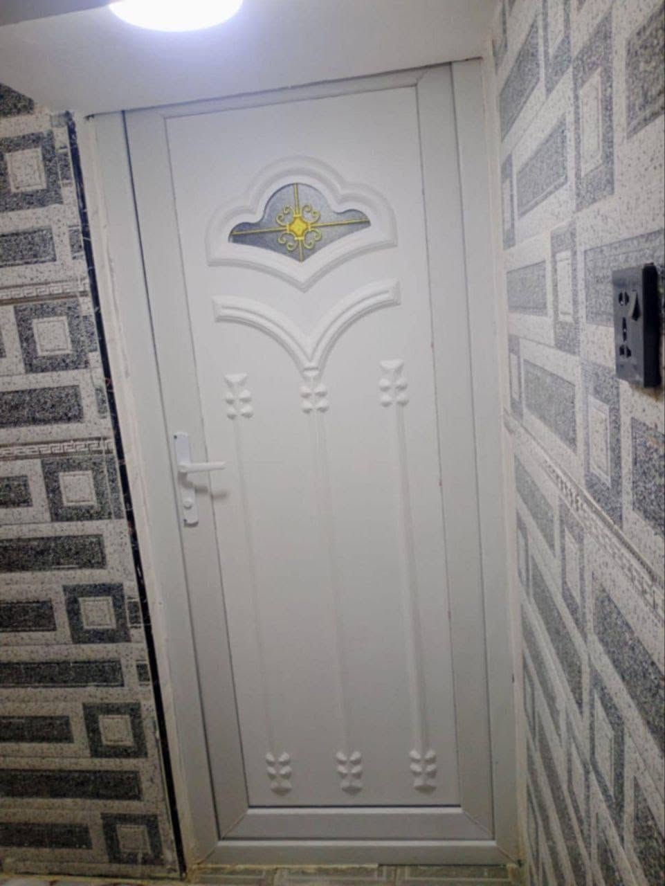 🏡 بيت 100 متر ب 33 مليون وبيه مجال
طابو زراعي سند 25 
( مشمول بلتطويب ومرقم من البلدية)  

| الأساس والسقف: كونكريت
البناء بلوك 

🔹 مواصفات البيت:
✅ غرفة نوم 🛏️
✅ صالة 🛋️
✅ صحيات داخل وخارج  🚽
✅ مطبخ 🍽️
✅أستقبال 

🔹 الخدمات المتوفرة:
💧 ماء | ⚡ كهرباء | 🚗 شوارع مبلطة | 🏫 مدارس قريبة

📍 الموقع: النجف – شارع الصب مقابل قرية الغدير عمود 276 

📞 للتواصل: ***********
