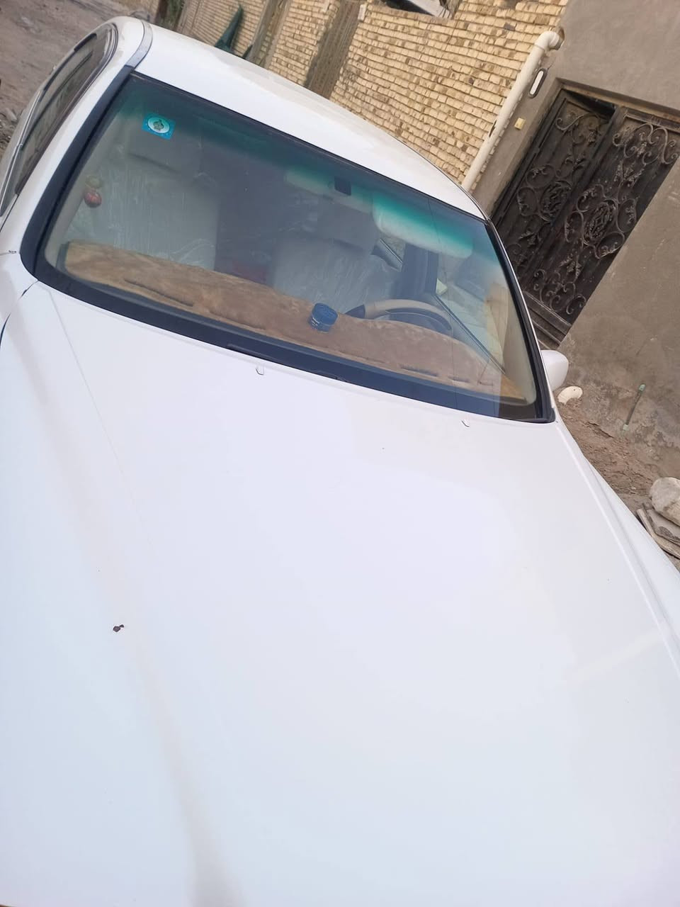 السلام عليكم 
جنون هازينه وكامله باقي عل كمرك وتصقيط الرقم 
دكمتين ديفور الزغير 
تبريد 
حداده 
كير 
كله كامله 
كفاله من الكص والضربه والضربه 
***********
السعر ٤٥ وبيه مجال
