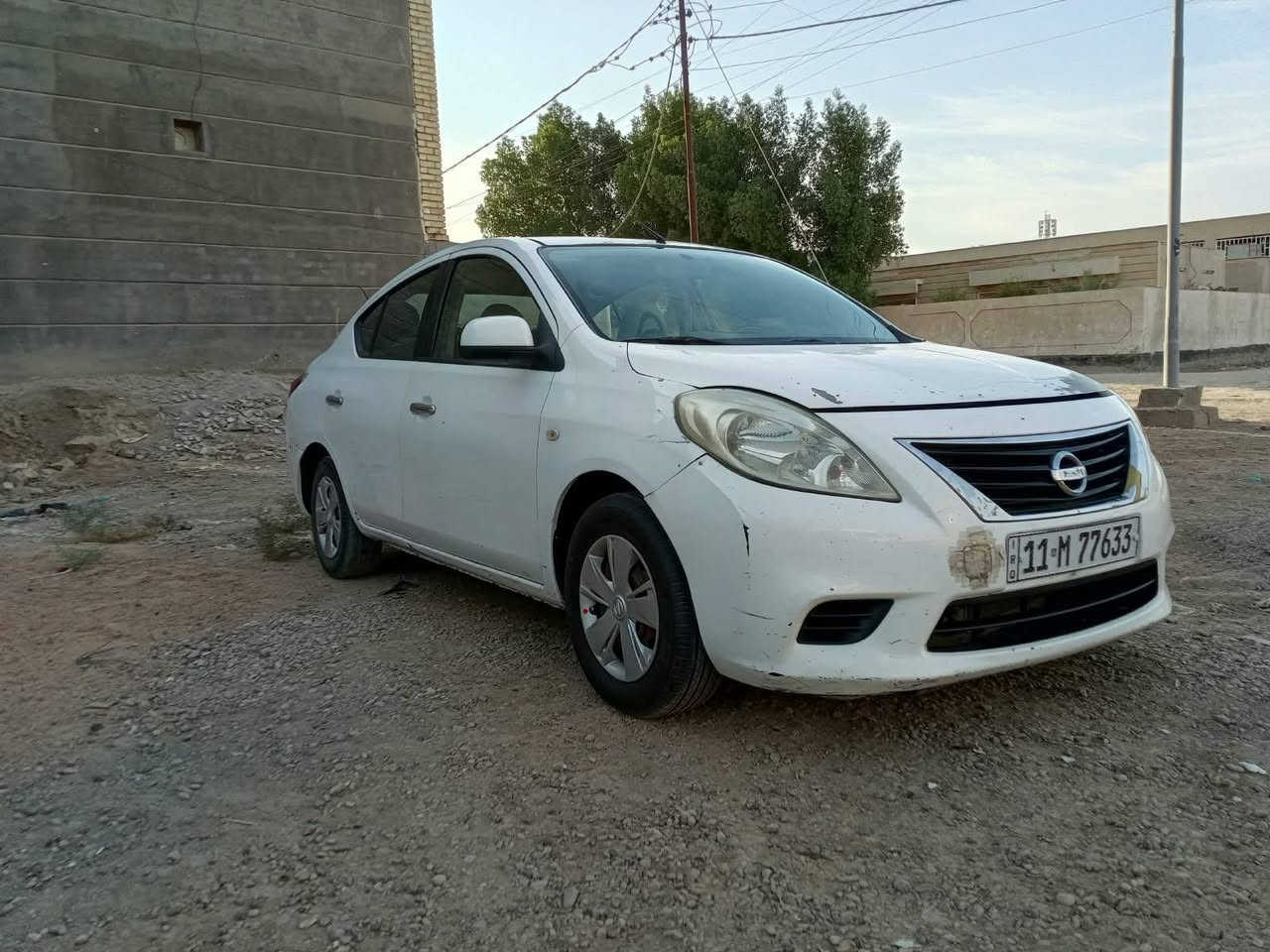 للبيع نيسان سني هندي موديل 2013
بأسمي رقم بغداد دولي 
سنوية جديدة لسنة 2031 هزه جديده 
المكينة في حالة جيدة گير اوتوماتيك جيد جدا 
تبريد شغال بيها 3 قطع صبغ 
السعر المطلوب 77 ورقة وبيها مجال للطيبين 
مكاني بغداد 
ابو محمد 
رقم الهاتف / ***********
