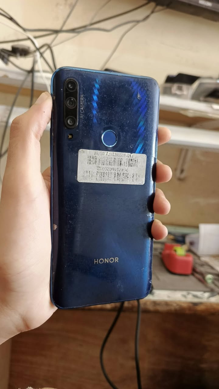 Honor 9x 
ذاكره 128 الرام 6 ضمان + كفاله السعر 80 
*********** كربلاء حي النضال
