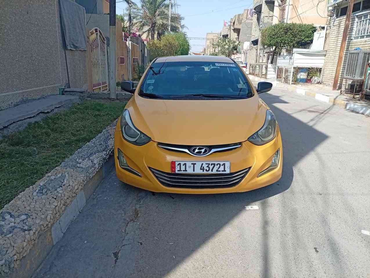 السلام عليكم 
النترا موديل 2014 امريكي نص فول 
حادثها تبديل بنيد وباب السائق بدون دواخل لغد شاصي تكمة مكفول السيارة بدون نوقص تشغل وتطلع وين متريد وبسمي السعر 94 وبيها مجال 
***********
