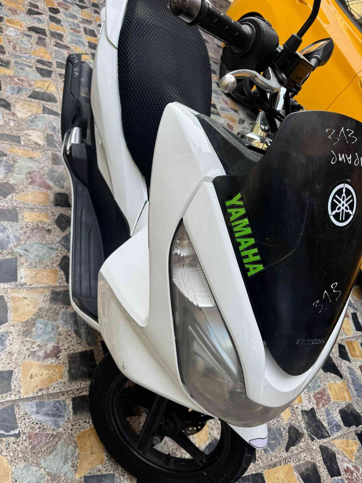 السلام عليكم شباب 
Pcx جيل ثاني جديده ومرتبه
كل نقص مابيهه 
مكاني بغداد الشعب 
***********
