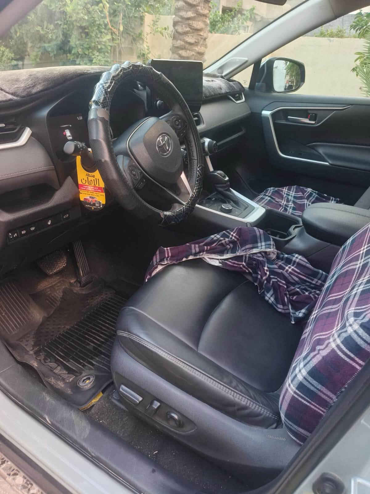 TOYOTA RAV4 XLE
( PREMIUM )
السلام عليكم 
راف 4 XLE PREMIUM 
موديل ٢٠٢٣
سياره مكفولة كفاله عامة
اللون سمنتي
فتحة سقف
كشنات جلد
جنطة كهرباء
خزن ميموري
ماشية ٣٥ ميل
السعر : 242 وبيهه مجال
المكان : ديالى بعقوبة
للأستفسار الاتصال ع : ***********

نص مكتوب في الصور:
- Shipping from: Indianapolis (IN) Seller: Insurance Company Sale Document: Cert of title-salvage (MN) Sales History 1 Similar archival offers You are watching archived offer. Auction ended on Tuesday, January 28, 2025. Tuesday, January 28, 2025 13 Photos Bidding Vehicle information