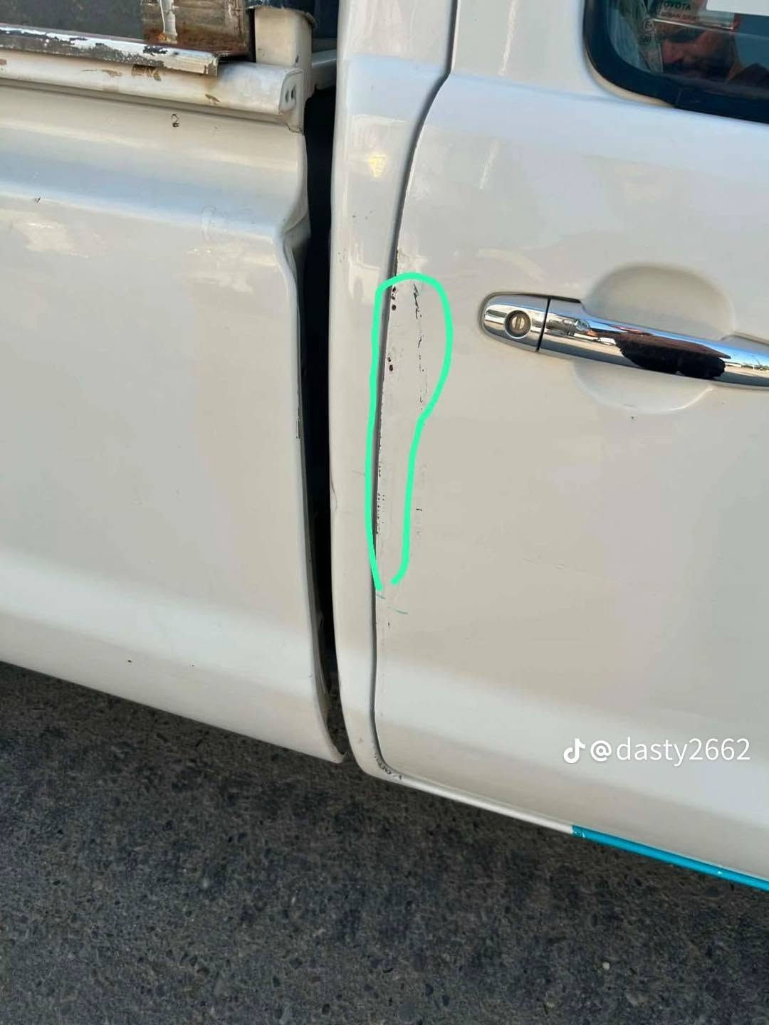 هايلكس • ٢٠١٠ • بنزين
