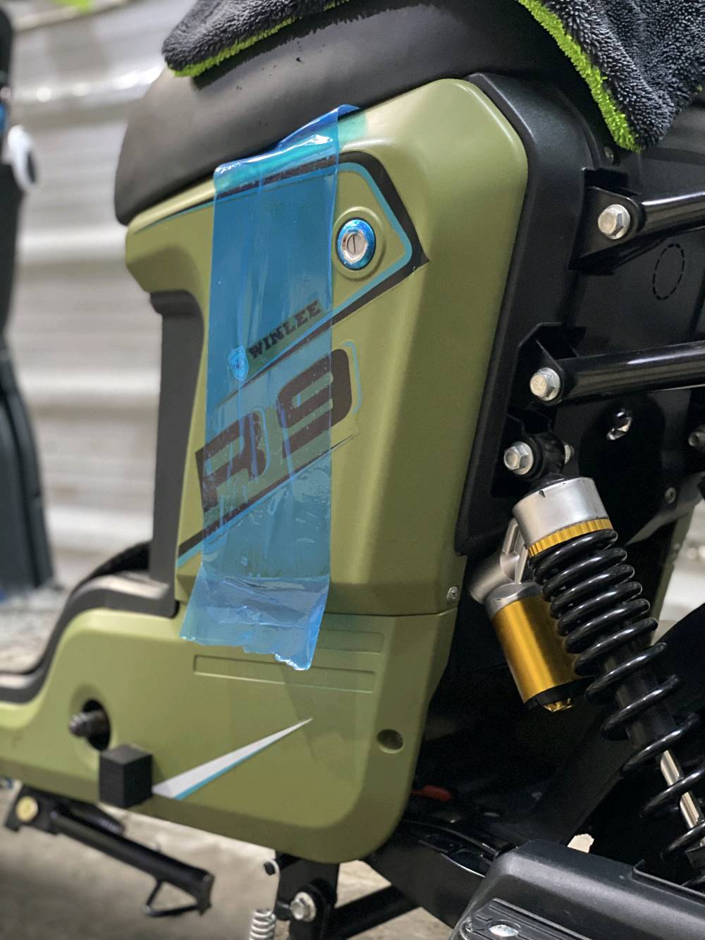 🔥🏍️ للبيع | دراجة كهربائية موديل 2026 🏍️🔥

✨ أناقة • قوة • مواصفات متكاملة ✨

دراجة كهربائية بتجهيزات مميزة وتصميم ملفت، مناسبة للي يريد دراجة مرتبة بمواصفات قوية:

🔹 نظام R
🔐 نظام مانع للسرقة
📱 نظام بلوتوث
💡 لايت عالي بإضاءة قوية
↔️ أشاير يمين ويسار
💡 إضاءة عالية وواضحة
⚙️ ملف نحاس حقيقي
🔋 5 بطاريات ونلي الأصلية والكبيرة
⭐ تجهيزات ونلي الأصلية

🏆 موديل 2026 — مواصفات مميزة وشكل فخم

📸 الصور توضح حالة الدراجة وتفاصيلها.

تواصل واتساب فقط دون اتصال
***********