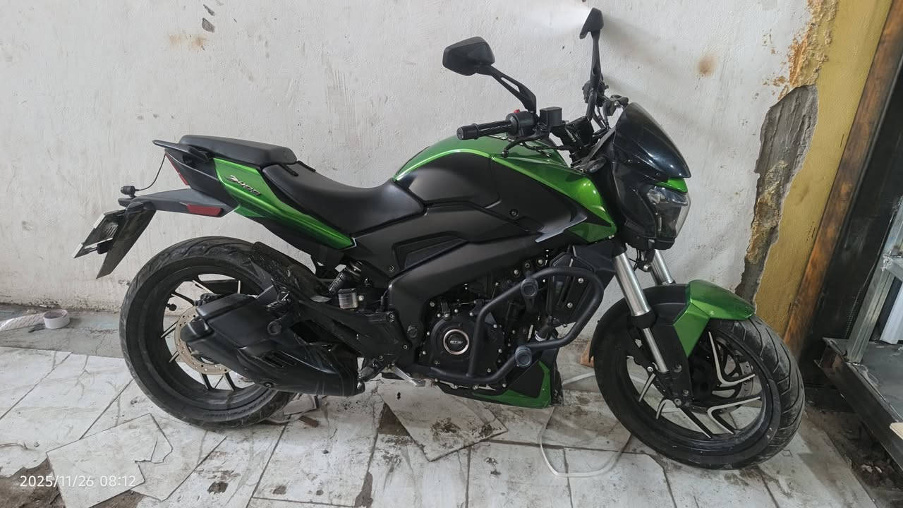 🏍️ للبيع: باجاج دومينار D400 UG
دراجة بحالة ممتازة، استخدام شخصي ومحافظ عليها، جاهزة للاستخدام مباشرة.
✅ السرعة 180 Km/h
✅ ماشية 35,000 كم
✅ محرك 400cc قوي وعزم ممتاز
✅ گير 6 سرعات
✅ نظام فرامل ABS
✅ تبريد سائل (راديتر)
✅ مناسبة للسفر والمشاوير الطويلة
✅ دروع جانبية (Crash Guards) للحماية من الانقلاب
✅ كارتونة كاملة من المواد والقطع الاحتياطية الأصلية
✅ مرقمة رقم بغداد الإنكليزي الجديد
✅ الهزة جديدة
✅ الدراجة باسمي شخصياً
✅ التحويل ثاني يوم للمشتري
✅ لا تحتاج أي مصروف

للاتصال ***********
💰 السعر: ٤ ملايين و ٣٠٠ الف
📍 الموقع: بغداد - الحرية
للاستفسار والمعاينة التواصل على الخاص.
المعاينة خير دليل، والبيع للجادين فقط. 🏍️🔥

