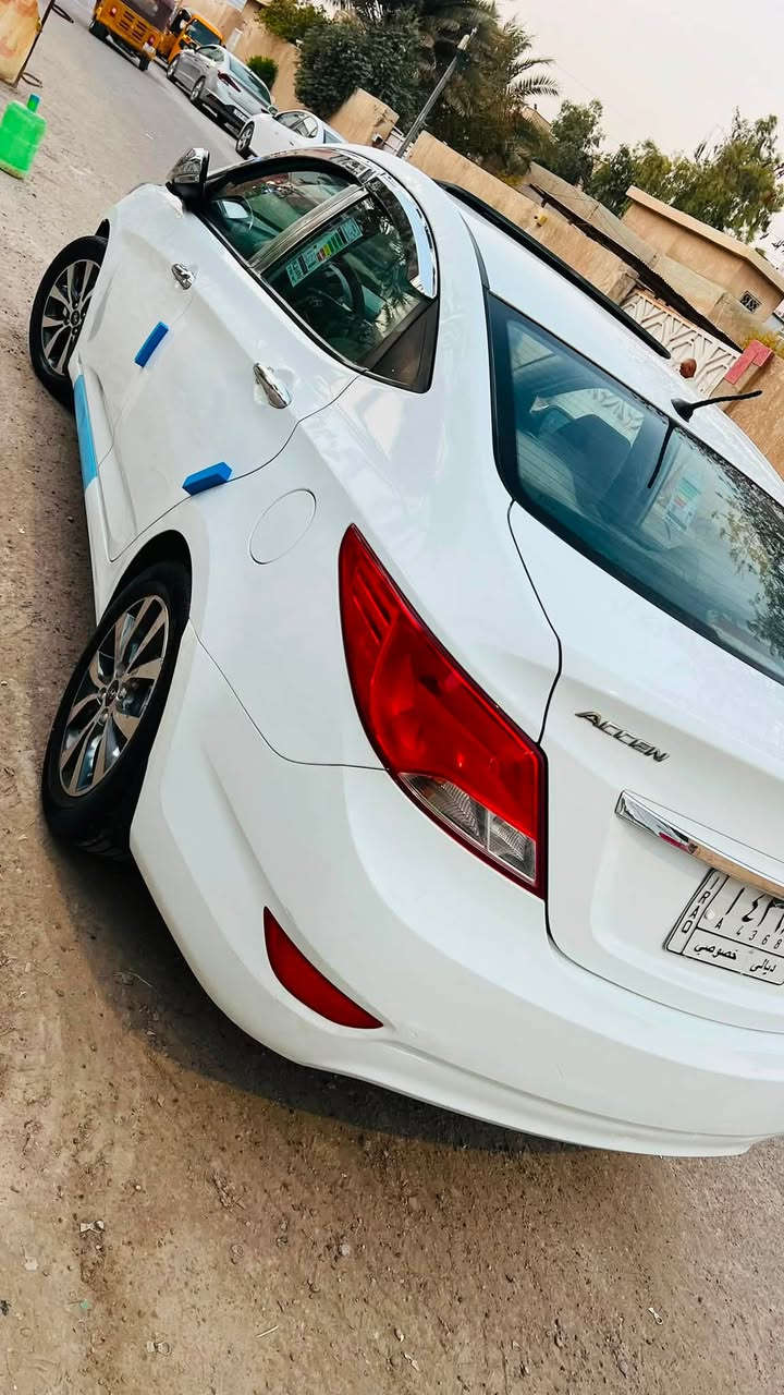 سلام عليكم 
اكسنت خليجي فول مواصفات بلو1/1نظام abs مكينه 1600 دبل قطره ماشيه 131كم رقم ديالى باسمي كير مكينه تبريد صدر تخم تاير ميكانيك كله جديد سياره بيها اربع قطع بدون دواخل مكاني بعقوبه نهر الحجيه سعر السياره 87 مجال بسيط 
***********
