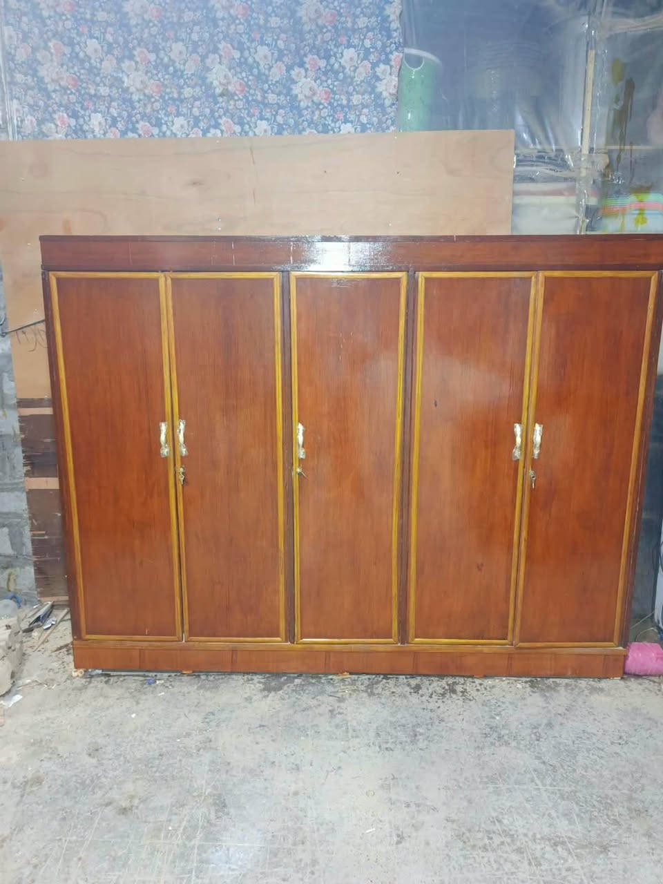 كنتور ٥ باب صاج عراقي فول نضافه العنوان شهربان طريق الصدور مقابل مدرسه نوفل السياحه مجاور اسواق نوفل ***********
