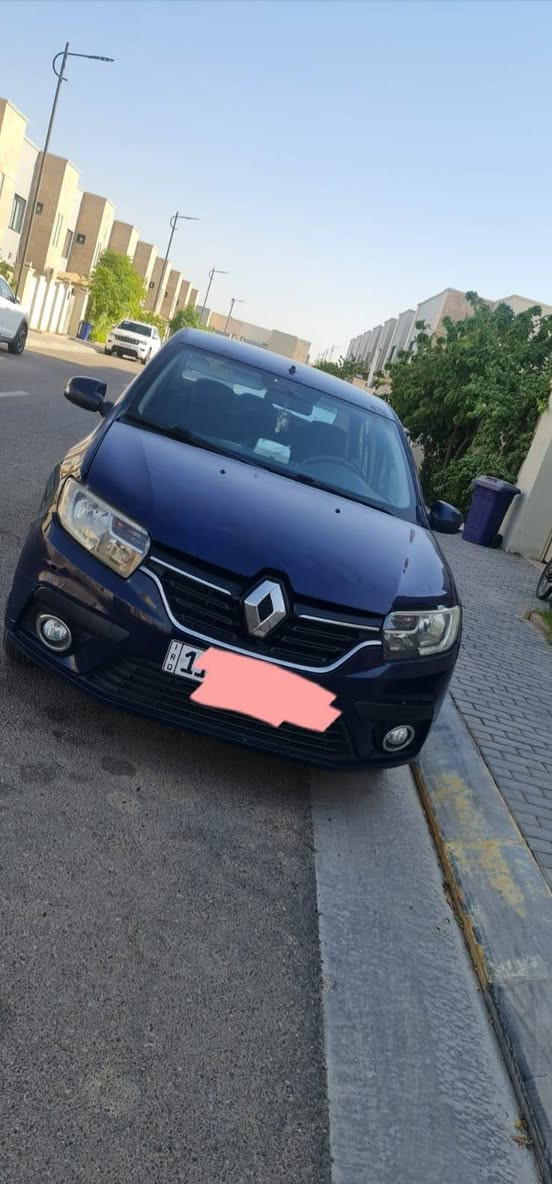 للبيع رينو سيمبول موديل 2019 بحالة تشغيل ممتازة.

🔹 الموديل: 2019
🔹 الوارد: خليجي
🔹 المحرك: 1600 سي سي (بنزين)
🔹 ناقل الحركة: أوتوماتيك
🔹 اللون: أزرق نيلي
🔹 المسافة المقطوعة: 125,000 كم

المواصفات:
✅ محرك بحالة ممتازة
✅ قير أوتوماتيك بحالة ممتازة
✅ تكييف بارد
✅ اقتصادية جداً في استهلاك الوقود
✅ داخلية نظيفة وجاهزة للاستخدام اليومي

ملاحظة:
يوجد ضرر خارجي في الجهة اليمنى من السيارة كما موضح في الصور، أما من ناحية التشغيل فالسيارة تعمل بصورة طبيعية.

💰 السعر المطلوب: 7،300 دولار (قابل للتفاوض بالمعقول بعد المعاينة)

📍 الموقع: بغداد
الاتصال على الرقم ***********

