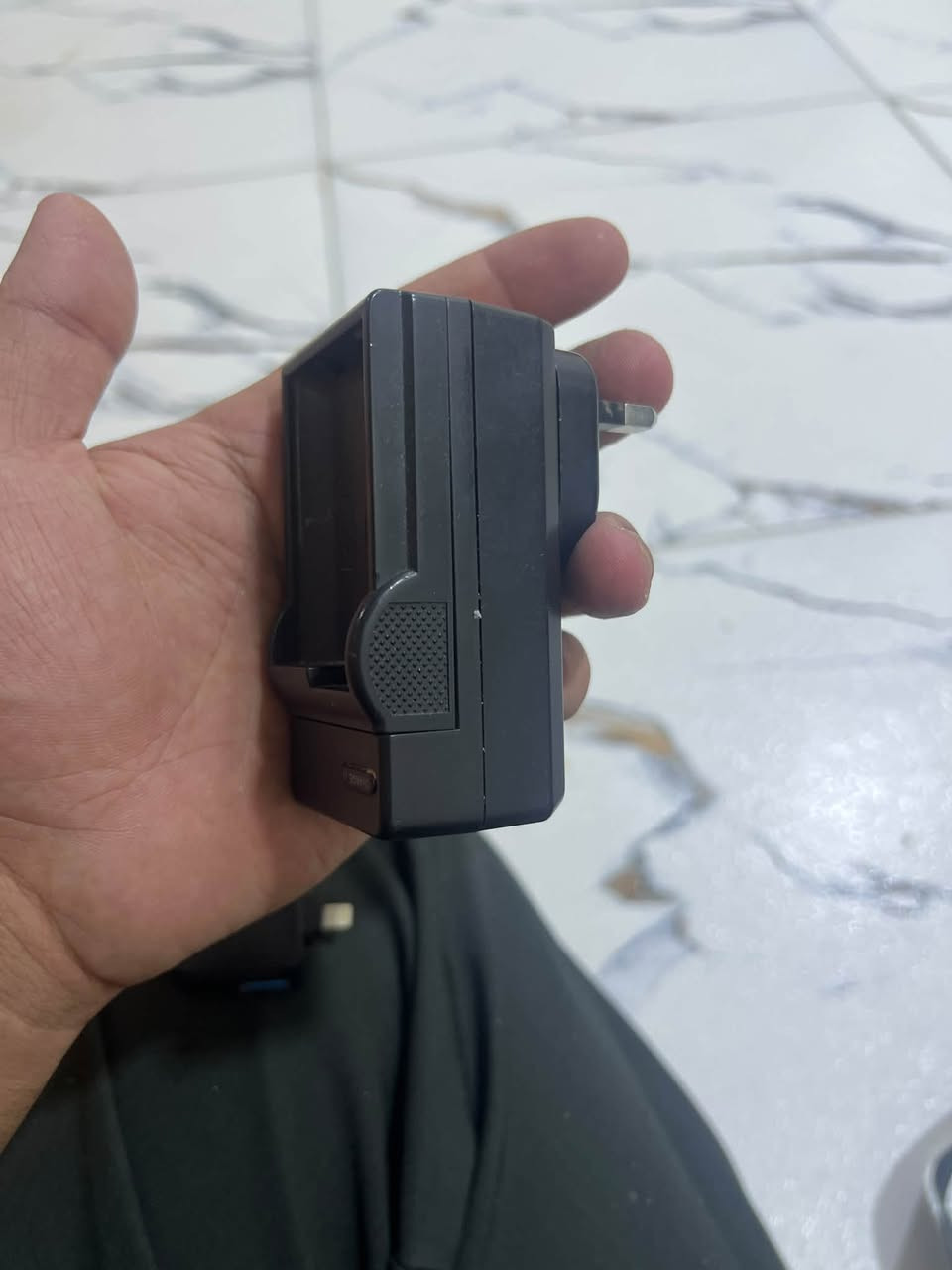 نيكون 7000للبيع بس بدي فلاش ماله واكف وياها شاحنه و بطاريه و ناقل صور قيم و اخذ الي يرضي بي الله العنوان بصره حيانيه ***********
