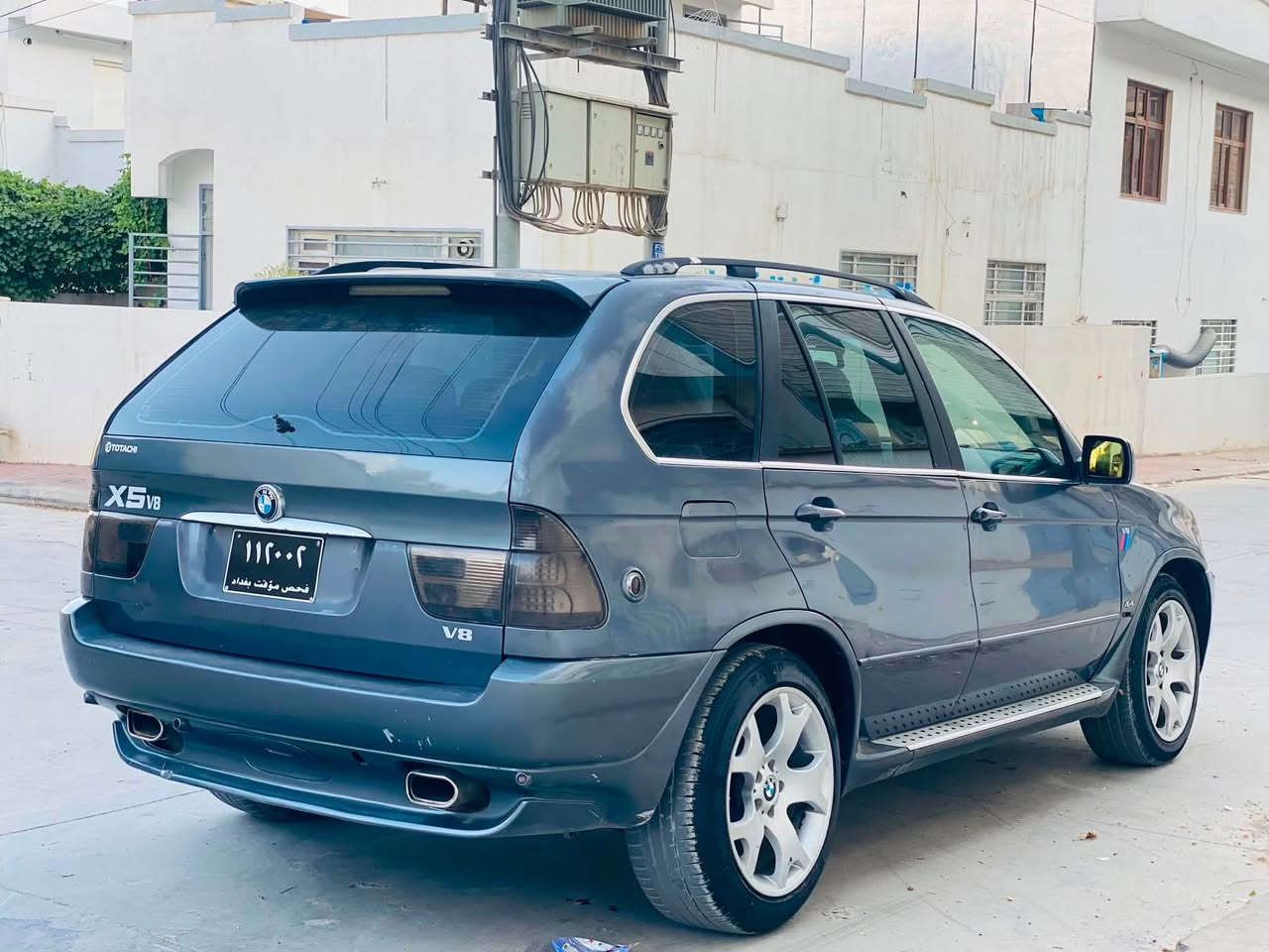 سڵاوی خوای گەورەتان لێبێت
BMW X5.V8 544i
ساغ ساغ مۆدێل ۲٠٠٥
۲۷گەڵا مەجالیك زۆر كەم
تۆماتیك دەبڵ گێڕە
سڵاید جڵد هیتەر
گێڕو مەكینە بەشەرت
كارەبای هەمو گیانی ئیشەكات
دوكەڵو سەرف و بوخاری بە شەرت
چوار تایەو ویل لۆكی لە ژێرایە
دوبەیە سەیارەكە كەفیلی مەدەنی كێشەی یاسای نەبێت
پێشو دوای كەپسە 
سەقف و شانی  شوشەی
لە سلێمانیم
٠۷۷۱۹۹٠۳٥۳۲
٠۷٥٠۱۸۱۹۱۹٤
