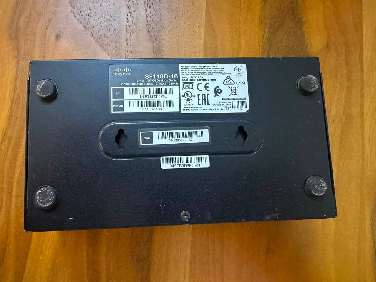 للبيع
1. Rb 1100AHx4 Mikrotik (السعر ٢٥٠ الف)
2. سيسكو sf110d  ١٦ بورت السعر (السعر ٢٥ الف)

المكان: بغداد
للتواصل: ***********
