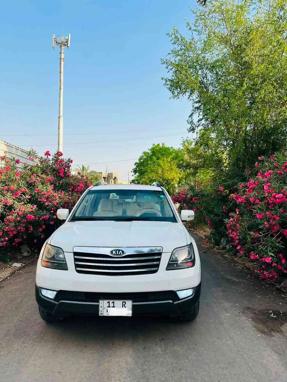 سلام عليكم للبيع او مراوس بيكم 

موهافي ٢٠١٣ خليجي فورويل 4x4 مكفوله كفاله عامه من صبغ وتبديل شرط عل فحص محرك كير مكفولات تبريد ثلج تخم تاير  صدر جديد سياره جاهزه من كلشي مكاني صلاح الدين بلد الضلوعيه 

‭***********‬
علق ب رقم 1 يصلك سعر
