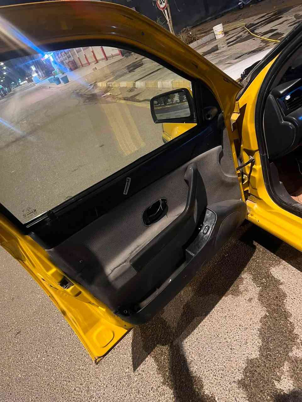 سلام عليكم سياره سمند للبيع كير و محرك و تبريد كفاله سياره نضيفه موديل 10 )))))))***********(
