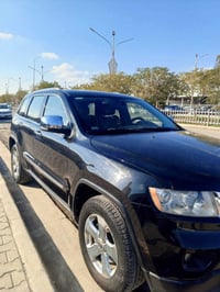 جيب للبيع موديل 2011السعر 165وبيها مجال رقم 07732642396