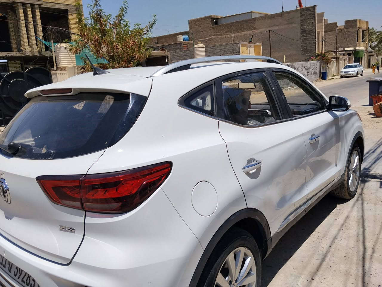 ام جي 2024  ZS
ماشية 41 الف وبأسمي وهزة جديدة والسيارة بحالة ممتازة دون اي نقص 
المواصفات //
سايد بريك دكمة 
اوتوهولد 
مثبت سرعة 
تحكم رادار 
لد نهاري 
شاشة اندرويد وكار بلي
تحكم استيرن
حساسات أمامية وخلفية 

الضرر
بونيد ودعامية مصبوغ 
جاملغ الامامي بارد ضرر دون دواخل 
باب السائق مصبوغ ضرر دون دواخل 
لغد وشواصي لا يوجد ضرر 

مكينة وكير وتبريد مكفولة 
للاستفسار ***********
المكان المشتل
