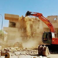 هدم بنايات • ترميم بيوت • رفع أنقاض
