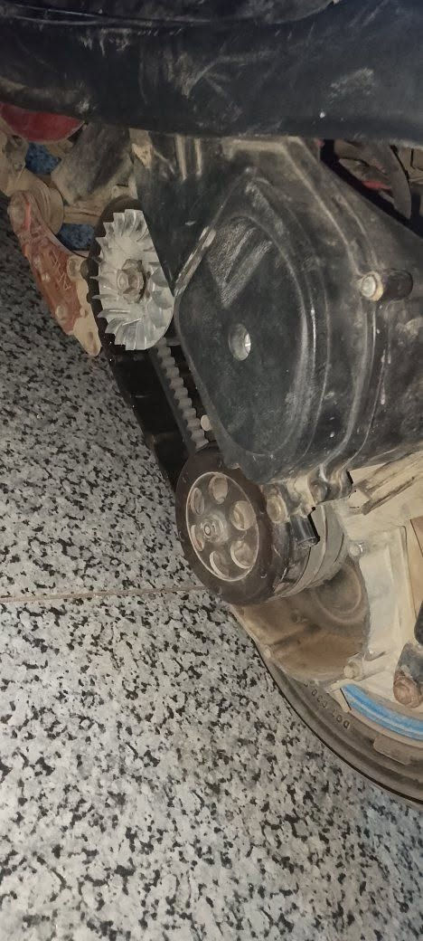 دراجه ماكس عدله 49 بلاد للبيع 
للتوضيح دراجه نكره سلف 
نقصها قبق مال كلجات 
وتنضيف كابريته من وره بانزين المجوهره 
دراجه خير من الله السعر مناسب ***********
