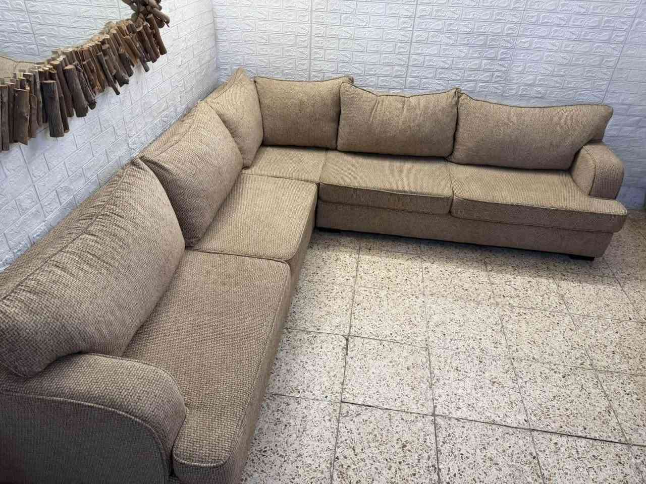 جمعـه مباركه
يالله حبـايب كورنر أمريكي ٨ مقاعد نضافه 100/100 اي ضرر  مابي مكان بغداد المنصور رقم الهاتف ***********
