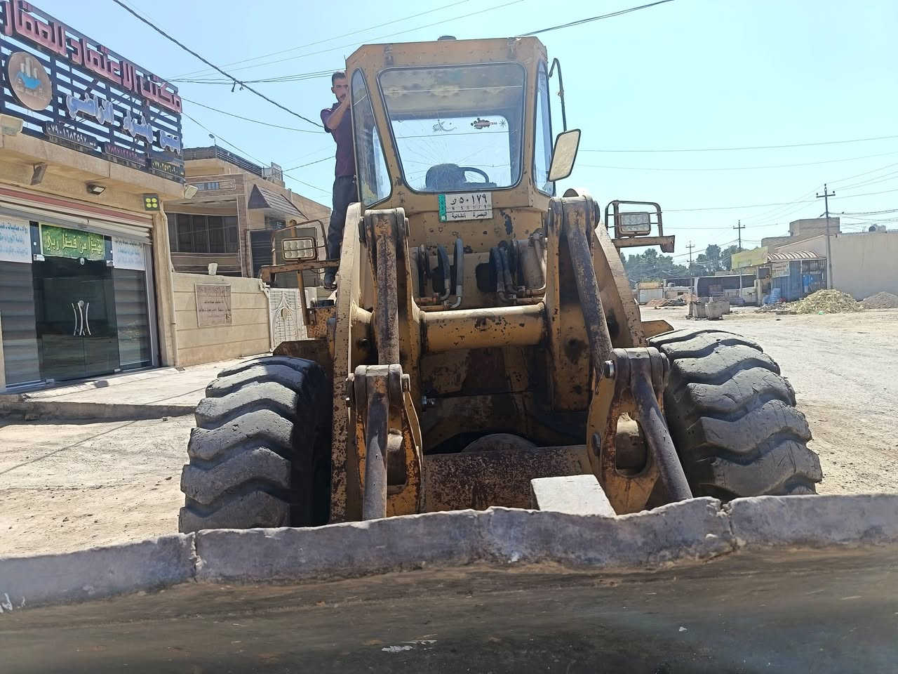 سلام عليكم شفل كاوسكي موديل 86 مكينه جاهزه بريك كامل مكان بغداد
***********
