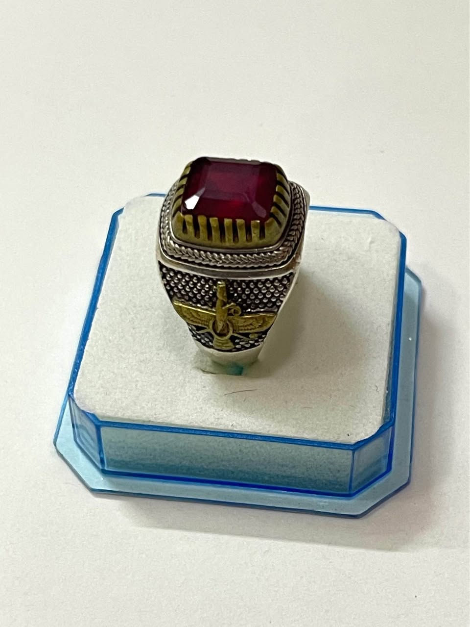 ‏خاتم ياقوت افريقي صياغة يدوية فرط الرمان قياس الخاتم 21 السعر 65الف
‏توصيل جميع المحافظات5الف
‏*********** ￼ بغداد, العراق
