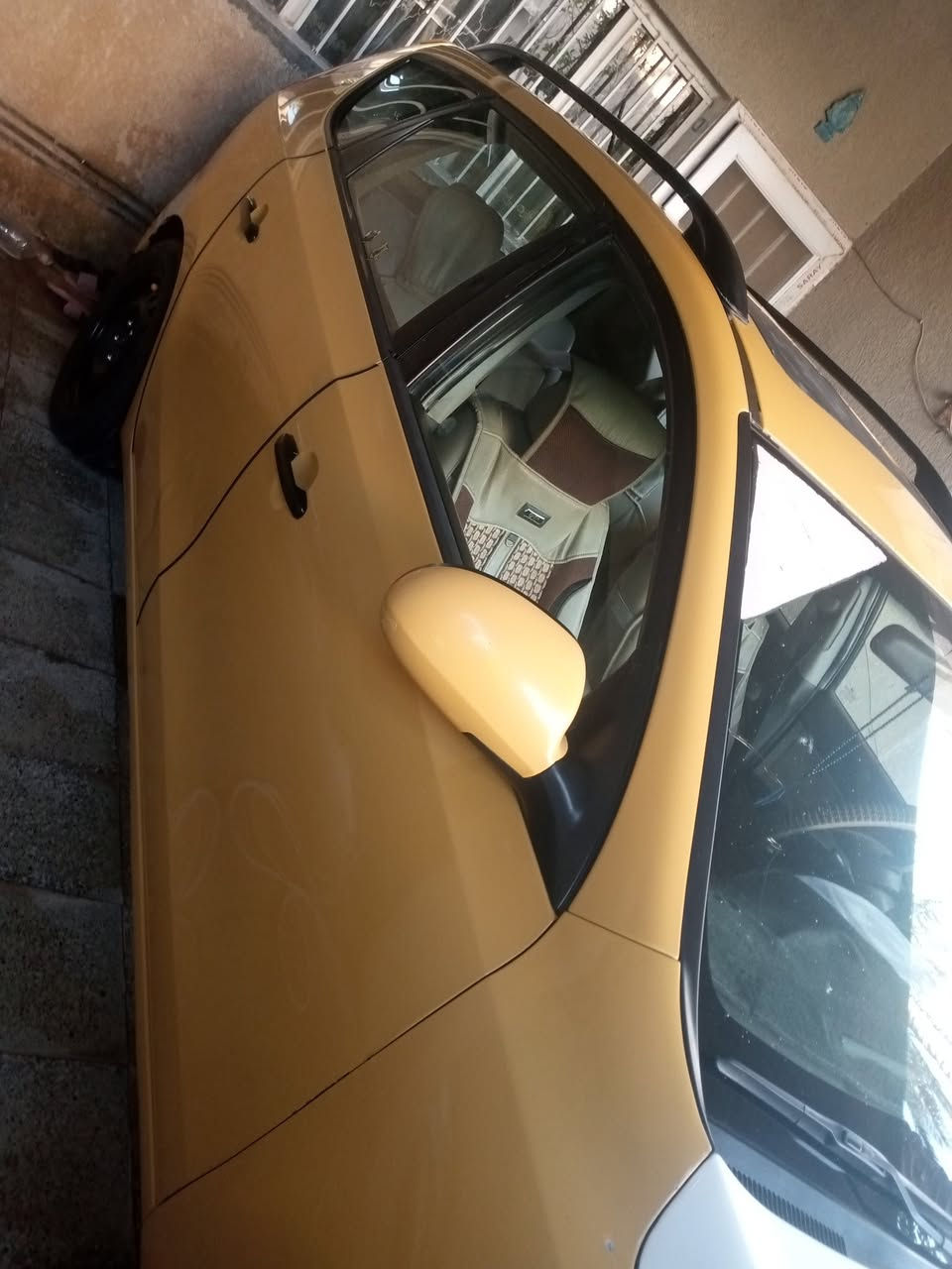 سياره الانترا تورلنك موديل 2012محرك 2000 السياره خير من الله تدفئه تبريد شغال حداديه نضيفه داخل جلد سعرها75$بيهاومجال قليل سياره رقم ديالئ باسمي تحويل ثاني يوم للتواصل معي الاتصال علا الرقم 
***********
