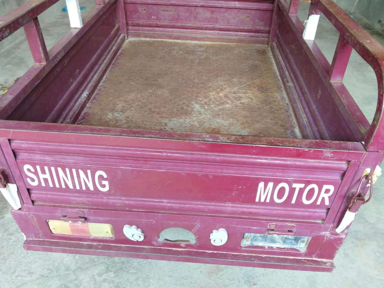 سلام عليكم ستوته بانزين معوقين حجم محرك 150cc بودي نضيف تواير نضيفه منفيس بيها محرك هستوني شاده سعر 575 وبيها مجال غليل مكاني موصل الهرمات الخامسه 

. 
. 
. 
رقم تواصل *********** نتصال فقط 

وتساب فقط *********** وتساب فقط
