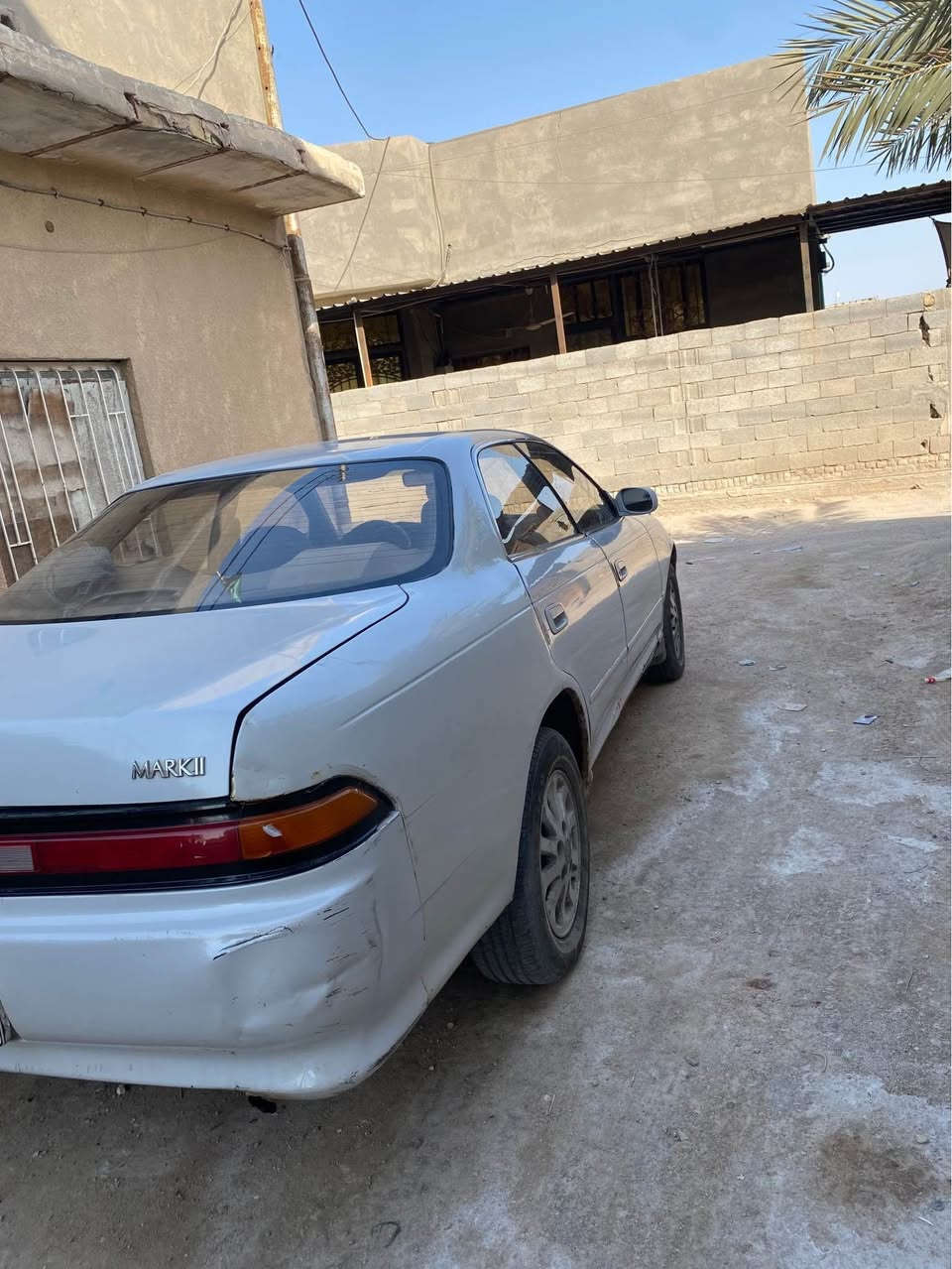 سلام عليكم سياره للبيع مارك نفخ 
مكينه وكير وأكسل خير من الله 
حداديه زينه 80‎%‎
تبريد شغال 
كهربائيات شغاله
السياره بيها ضربه بلصندوك الوره ورجعنه سحب عد السمكري 
مكان السياره البصره شط العرب الفيحاء 
السعر 50 وبيها مجال 
الرقم :***********بي واتساب البصرة, العراق
