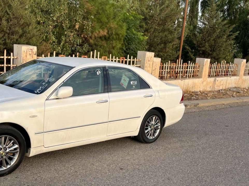 شاهينه • ٢٠٠٥ • مشي ١٨٠الف