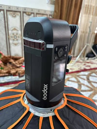 اضاءة 600 pro ii الاصدار الثاني ما مشحونه ولا مره جديده كارتونها وكلشي...