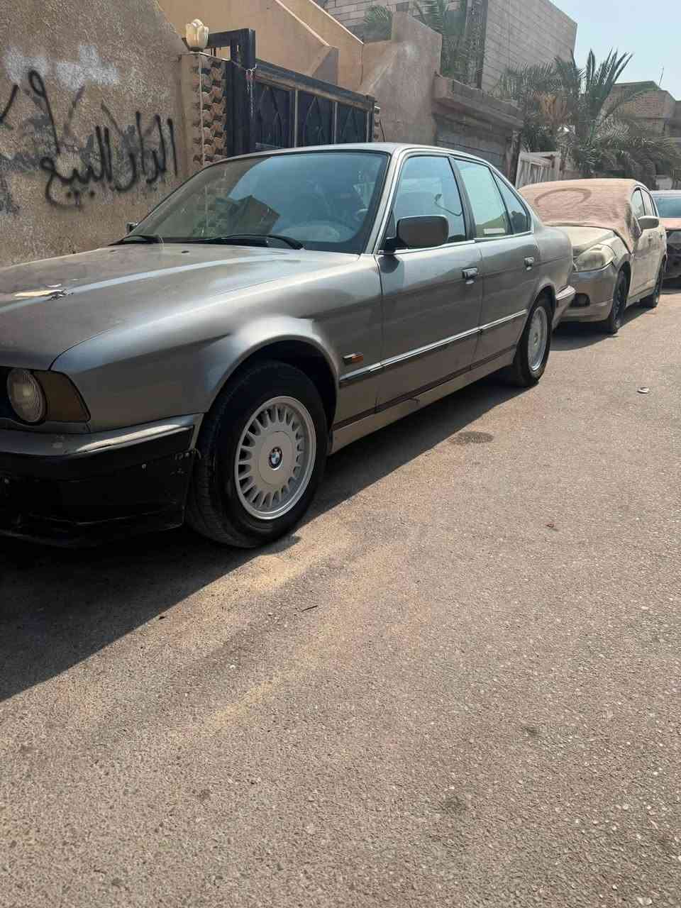 السلام عليكم بيم 520للبيع فول موصفات جاهزه من كلشي تخم تاير كهربائيات كله شغاله تبريد شغال حداده نص عمر رقم بابل مشروع وطني وين ماجات اتحول  راعيه ايريد تحويل سنويه نافذه ٢٠٢٧ كير عادي محرك ٢٠ يعني انسه الصرف رايده  ٣٠ورقه او بيه مجال بصيط جماعت ٢٥تعذرني السياره ماتفتح بنيد جاهزه لايت زنون مكينه اوكير خير من لله تراي وين ماتريد ***********البصره الزبير
