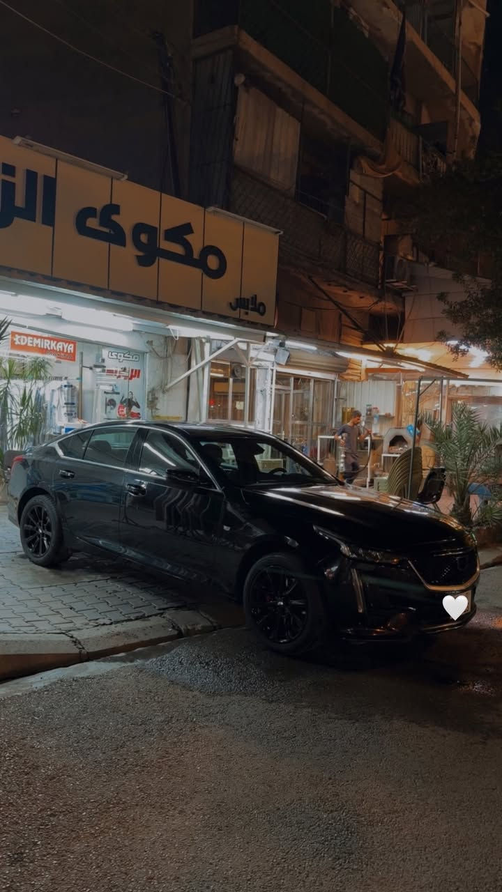 للبيع كاديلاك CT5
 الموديل: 2023
 نظام الدفع: دفع رباعي مستمر (AWD)
 المحرك: 2.0L Turbo
 الممشى: 18,000 ميل فقط 
✨ المميزات:
 شاشة كبيرة تدعم Apple CarPlay & Android Auto (وايرليس)
 تشغيل عن بُعد ونظام دخول ذكي
 كوشن جلد تحكم كهرباء وهيتر 
 رادارات، حساسات، وأنظمة أمان متطورة (نقطة عماء وتحديد مسار)
 وضعيات قيادة متعددة + تحكم شفتات+ هواي مواصفات 
سياره جاهزه ومصروف عليها من منظومه تبريد جديده وتخم تاير ووياله جدد 

📍 المكان: بغداد - الكرادة 

💬 واتساب: *********** 
 

💰 السعر مناسب :  19,500 بيها مجال الي يريد صور حادث خاص وسونار عندي
