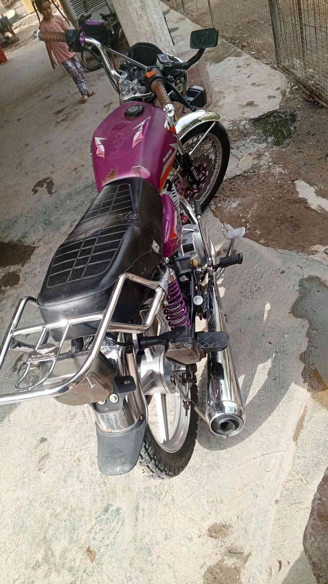 تايكر • موديل ٢٥ • تريك
