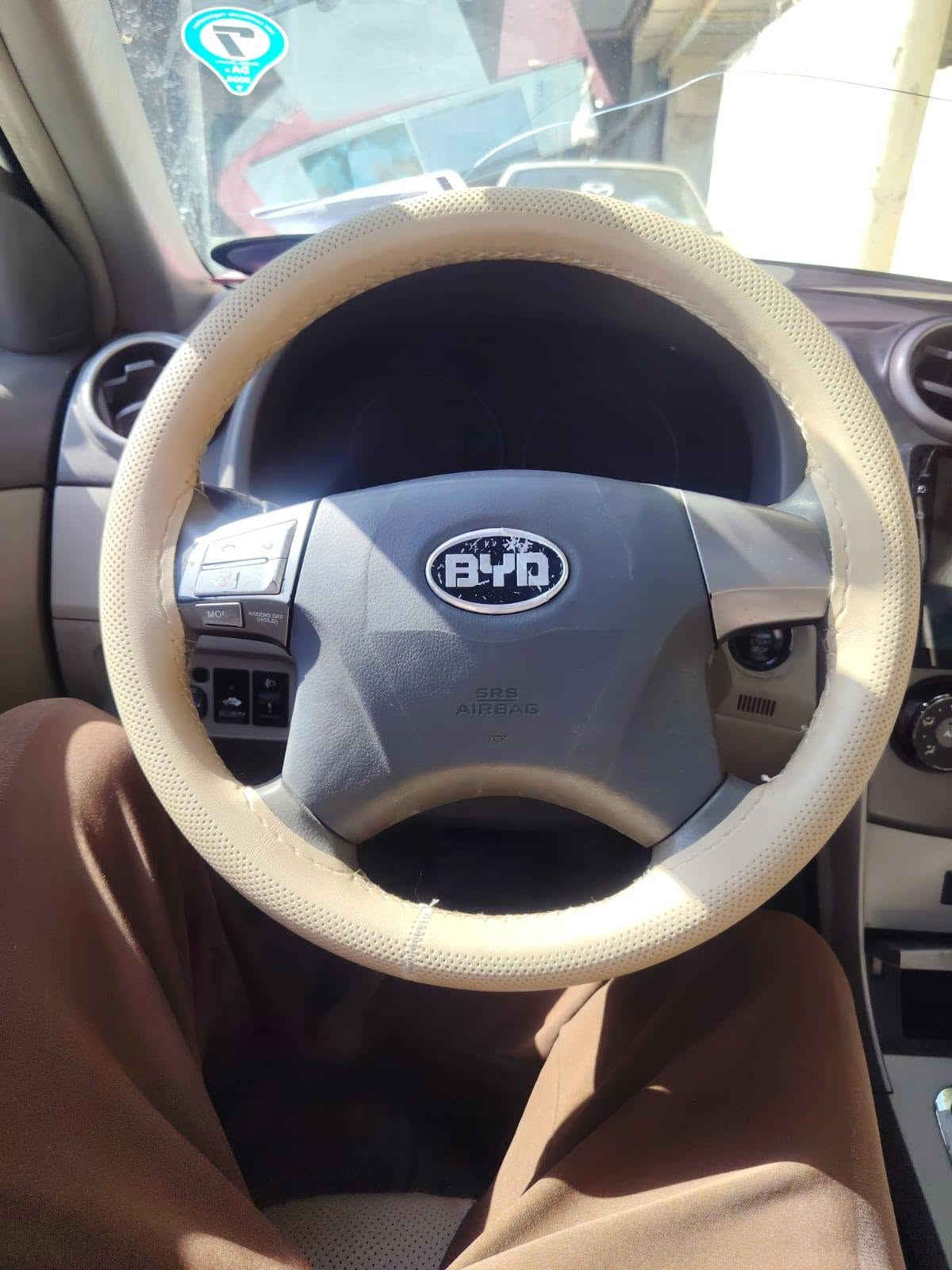 BYD للبيع موديل 2014 كير محرك كله شرط دفتر بانزين
ما ناقصها شي اقتصاديه كاعده ***********  سعر 60
