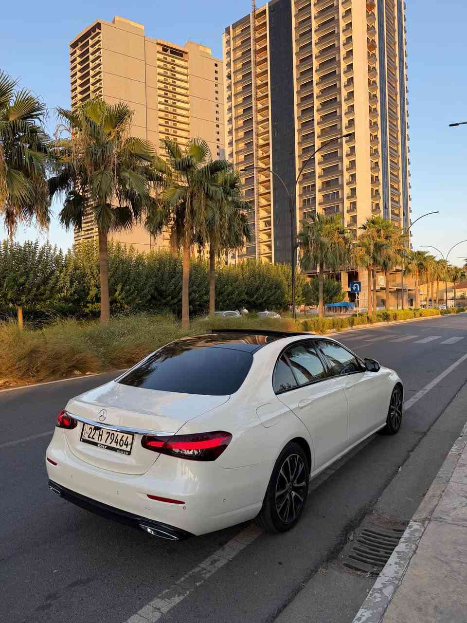 Mercedes E200 
2021 
Panorama 
Sanduq shaft 
Ward almani  Zaman 
Be boyax 
120 hazar km royya 
Masafat full 
S3r 310
*********** أربيل, العراق
