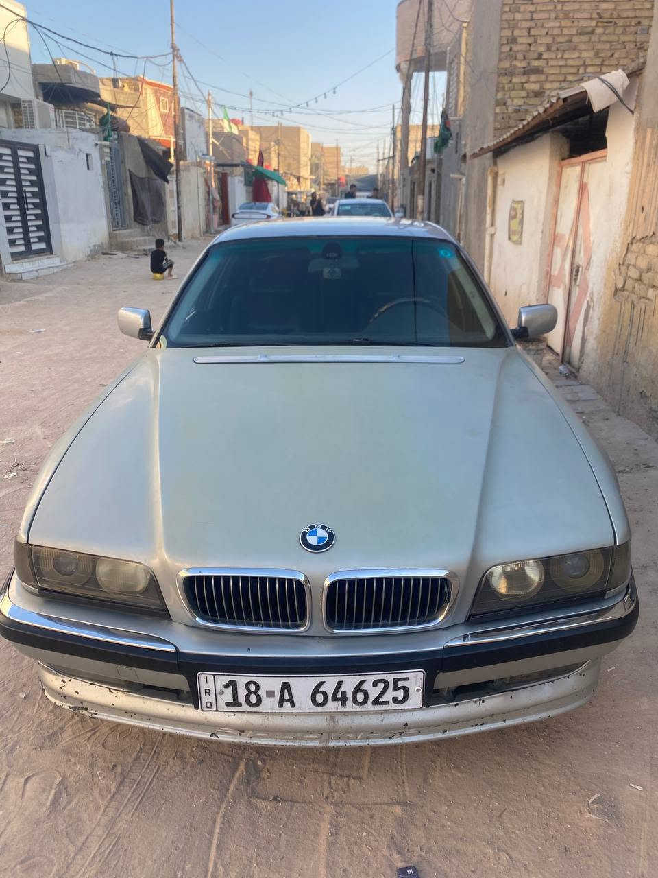 Bmw 740 1997 رقم انگليزي بابل
بأسمي مداور ثاني يوم السعر 53 (بيع او مراوس بتكسي )
مگينة حاوية جديده 100% D4 الكبير قوة ونشاط ونعومه واقتصاد 
گير حاويه 100%
تبريد ثلج 100%
حدادية امامي 100%
حدادية خلفي 100%
غرفه كهرباء نضافة 80%
كهربائيات كلشي بيهه شغال 
تخم تاير نضيف
عليهه جهاز بصمه وتشغيل عن بعد 
#مكان_السيارة_النجف_***********
