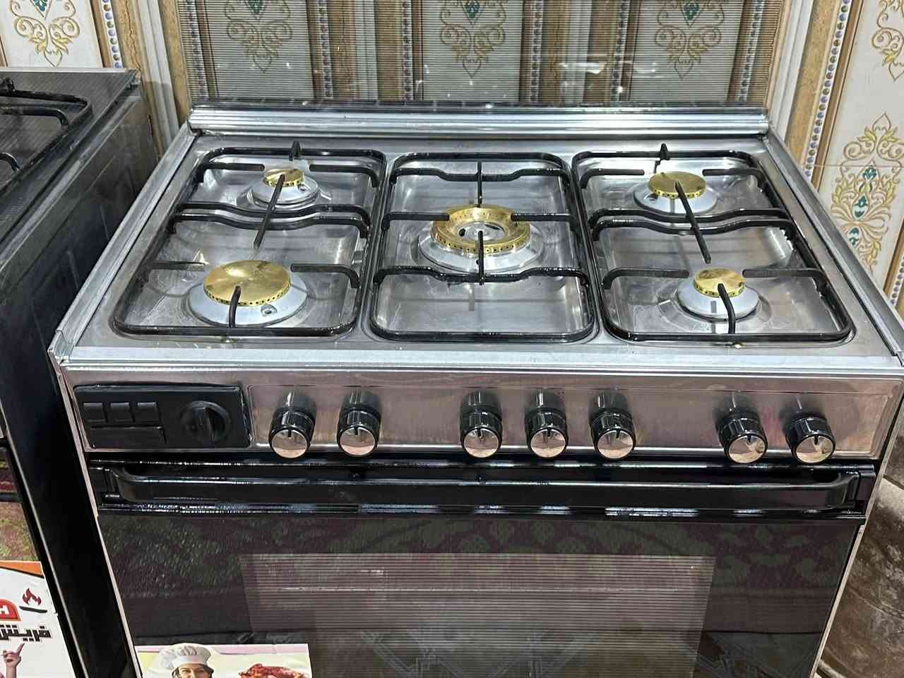 طباخ تكنو جاز مصري باب اول نظيف جدا نار زركة افران مزدوج السعر ١٩٠ قفل الاستفسار خاص او اتصال *********** بيه واتساب
