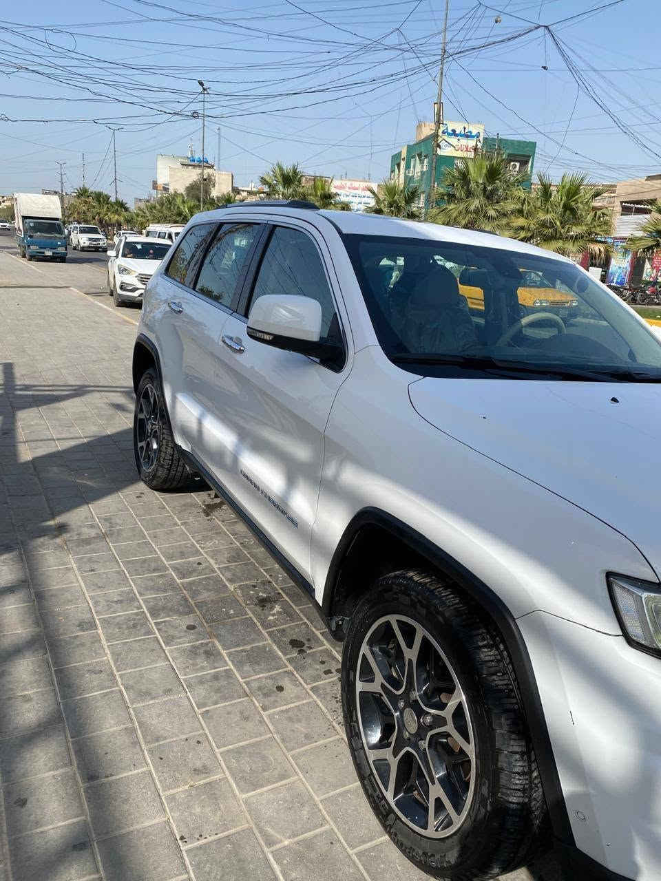 جراند شيروكي • 2015 • خليجي
