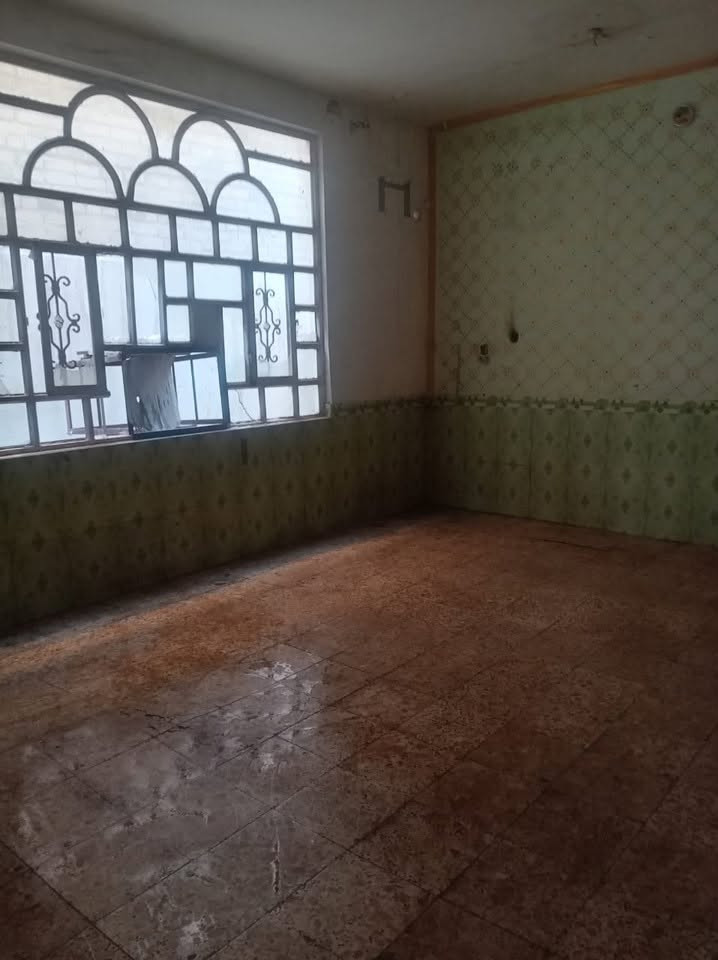 بيت للبيع مساحته 200 متر طابو زراعي يحتوي على غرفتين وصاله واستقبال وصحيات داخلية وخارجية موقعه قرب مرطبات الاعرجي بشارع الجم السعر 60 مليون
للاستفسار على الرقم
***********
