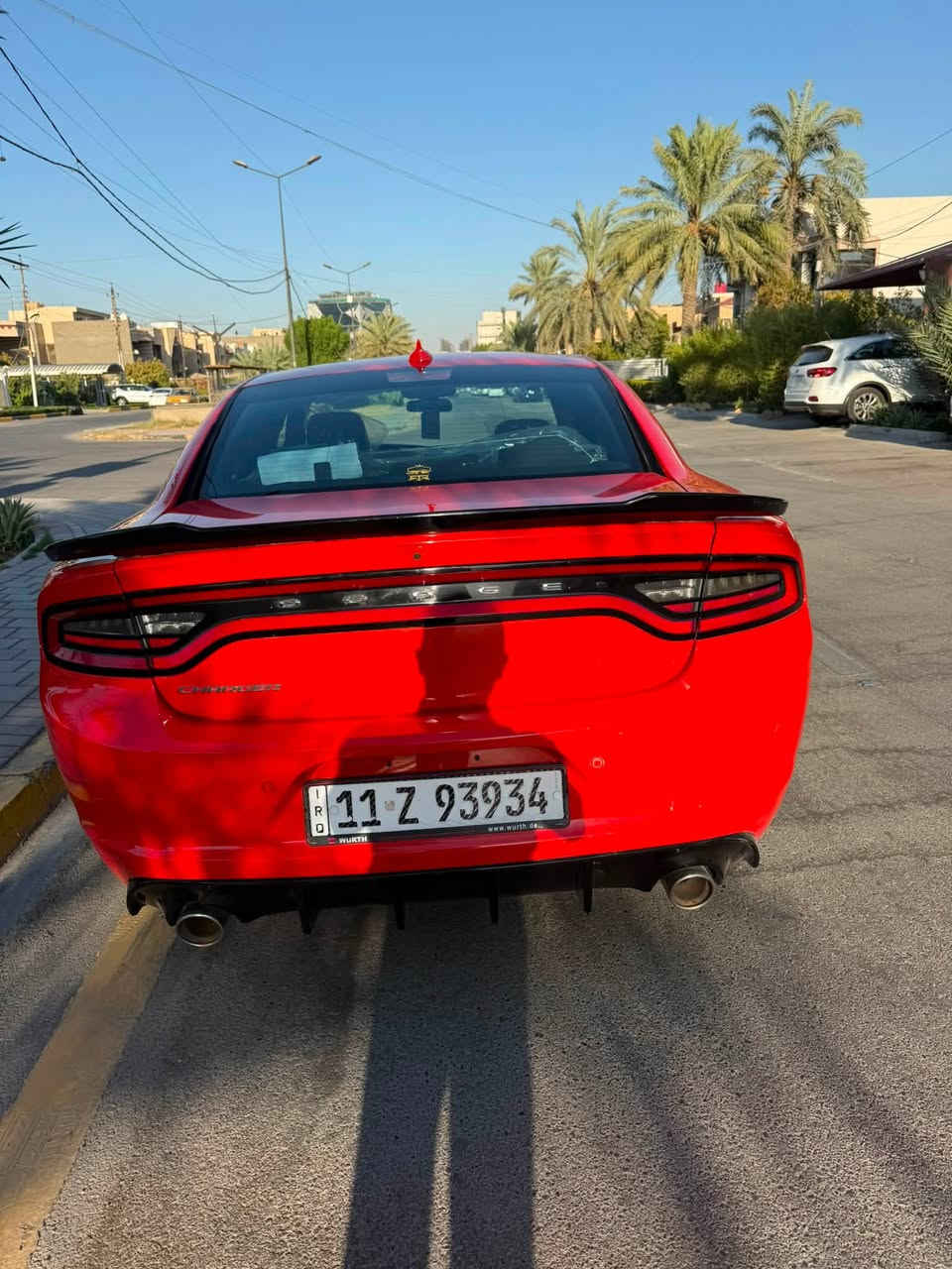 دوج جارجر 2023
كلين تايتل بدون قطره صبغ 
ماشيه ٢٢ الف مايل 
رقم بغداد تحويل ثاني يوم 
لون مميز
شاشه جبيره 
عنواني بغداد
***********
