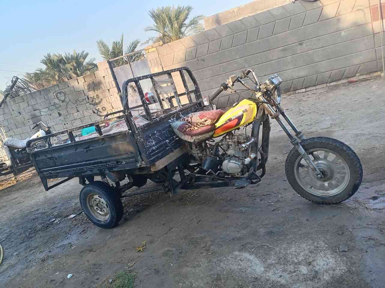 لبيع كلك بدي ١٤ محرك نضيف توني مجفته كسن لطش مال شغل ستوته سعر ٦٠٠ مكان ناصريه مركز ***********

