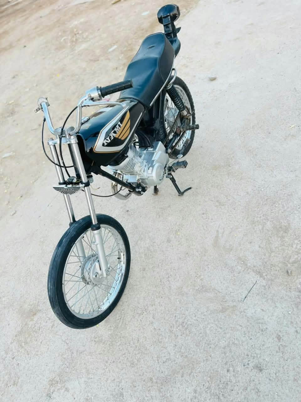 للبيع اصولي شاصي 18 ومكينه بل جيس دراجه تخبل وجاهزه مكلف بل نشر لحد يراسلني هاذه رقم راعيها 
***********
